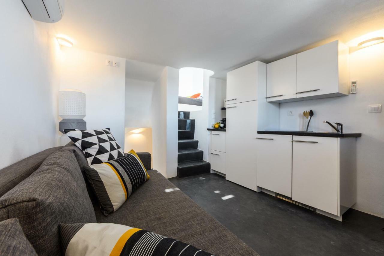 The Luna Suite Emporio  Exteriör bild